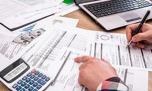 accounting-avenue-a-comparison-between-manual-and-computerized-accounting-systems-feature-image